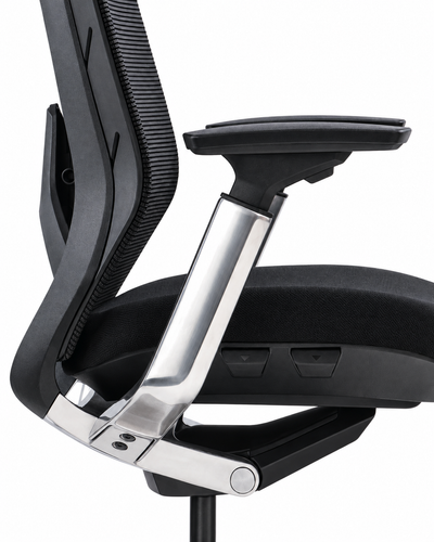 CARAPACE BLACK CHROME OFFICE CHAIR — Detail